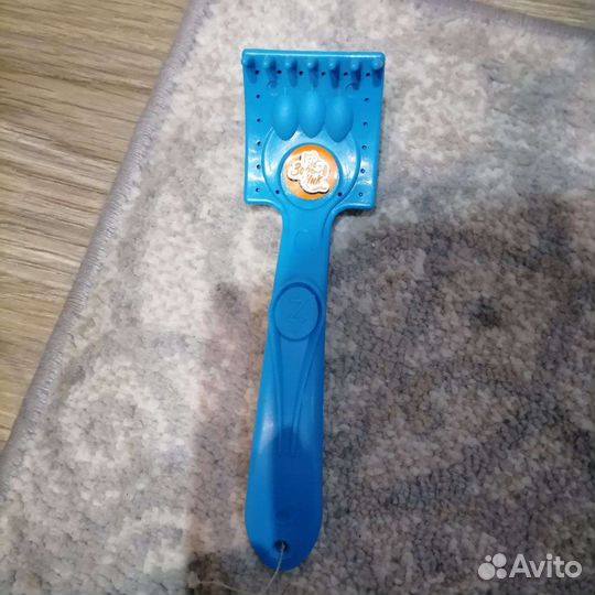 Расчёска для вычесывания кошки