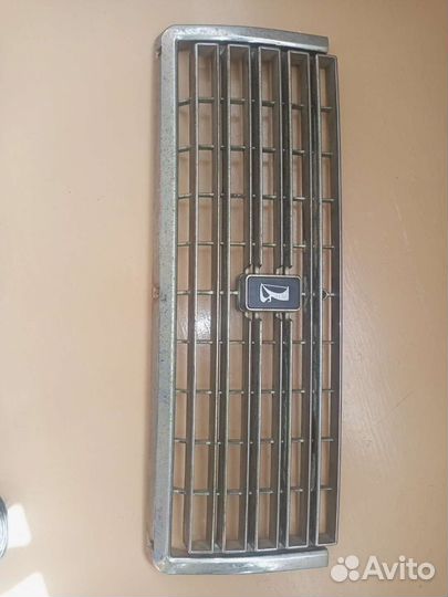 Решетка радиатора ваз 2107 б у