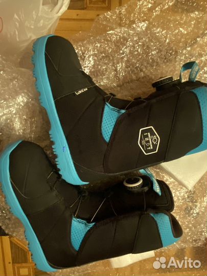 Сноубордические ботинки 36