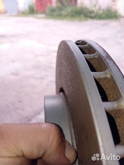 Передние тормозные диски с колодками вольво s60