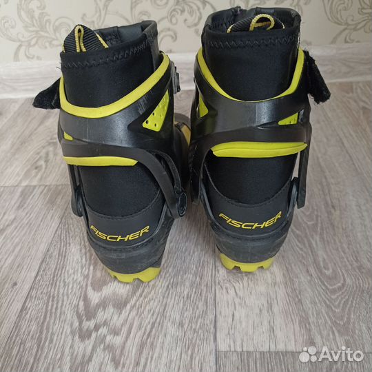 Лыжные ботинки fischer 36