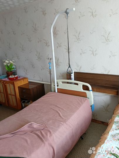 Кровать медицинская с электроприводом armed RS201