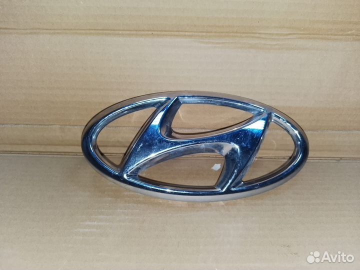 Значок решетки Hyundai Solaris 17-20 оригинал