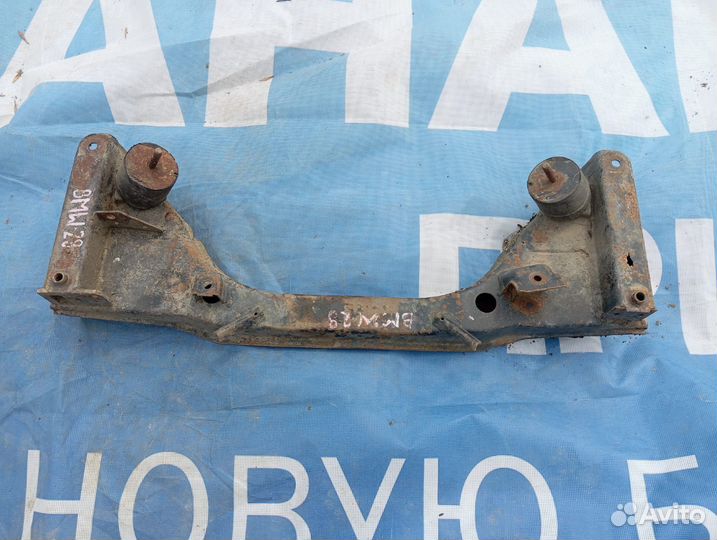 Подрамник передний BMW e28