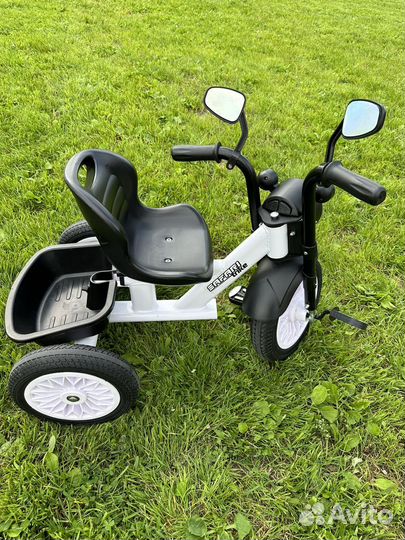 Трехколесный велосипед