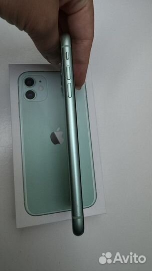 iPhone 11, 64 ГБ