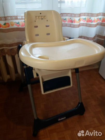 Стульчик для кормления chicco mamma