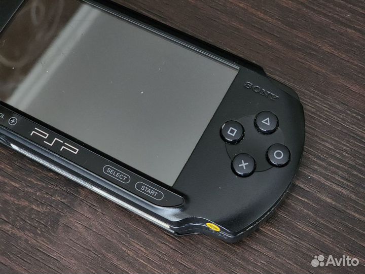 Sony PSP E1008 Street прошитая