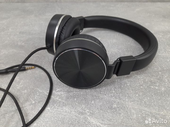 Наушники проводные