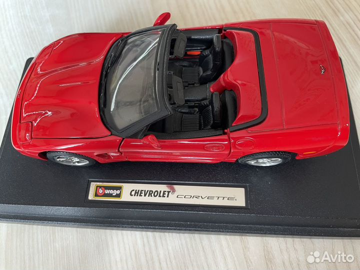 Модель bburago Chevrolet Corvette