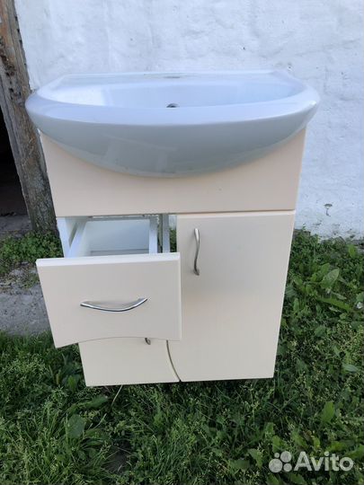 Тумба с раковиной для ванной бу
