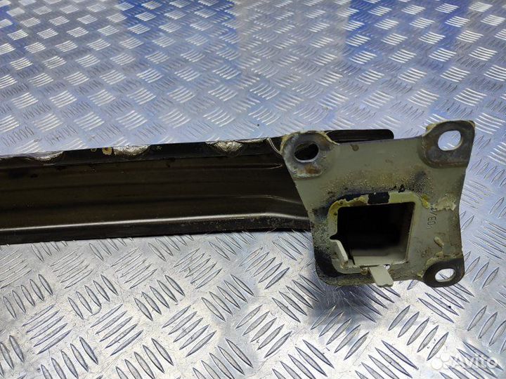 Усилитель заднего бампера Skoda Yeti 5L 1.4 caxa