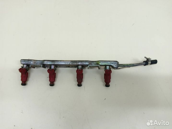 Рейка топливная рампа Nissan Almera N16 2000-2006