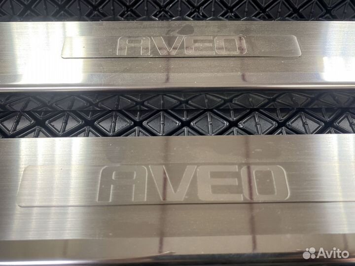 Накладки на пороги салона Chevrolet Aveo 2011+