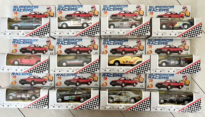 Винтажная гоночная машинка Superior racers 3