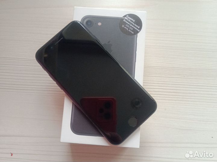 iPhone 7, 128 ГБ