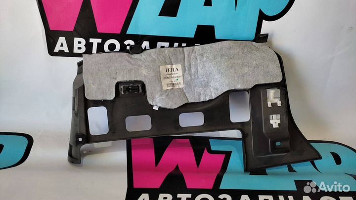 Пластик салона Tesla Model S 2012 100947800B