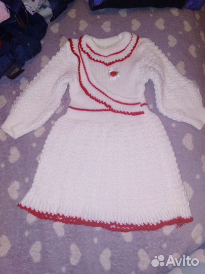 Детские вещи отдам за шоколадку