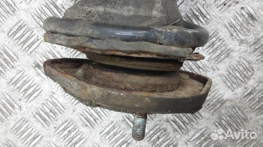 Стойка передняя правая toyota corolla E12 (HNI13N5