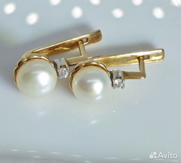 Золотые серьги с бриллиантами и жемчугом 585