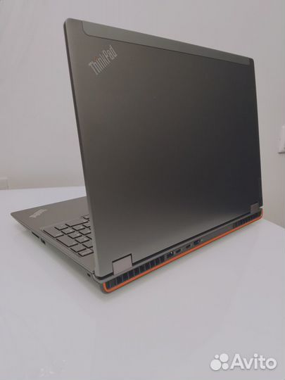 Lenovo Thinkpad P16 gen.2: i7 13850H, RTX 2000 Ada