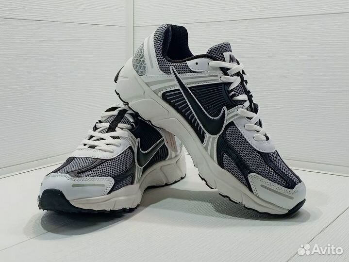 Кроссовки Nike Zoom Vomero 5