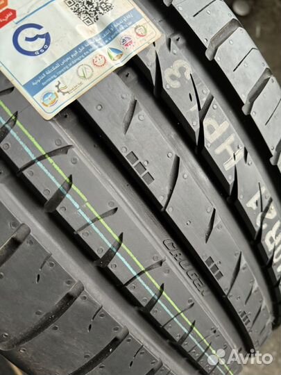 Kumho Crugen Premium KL33 255/40 R21 102Y