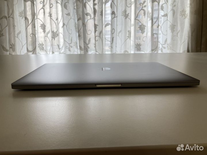 Apple Macbook Pro 15 2017 Touch Bar рус. раскладка