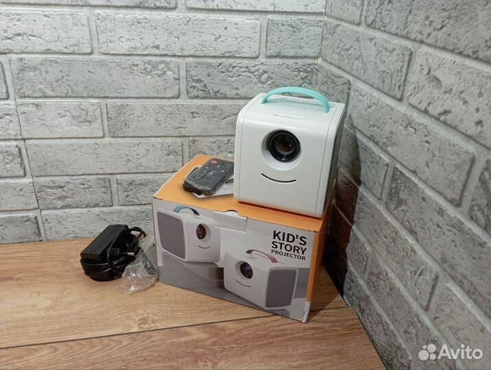 Детский мини проектор куб kids story q2 mini
