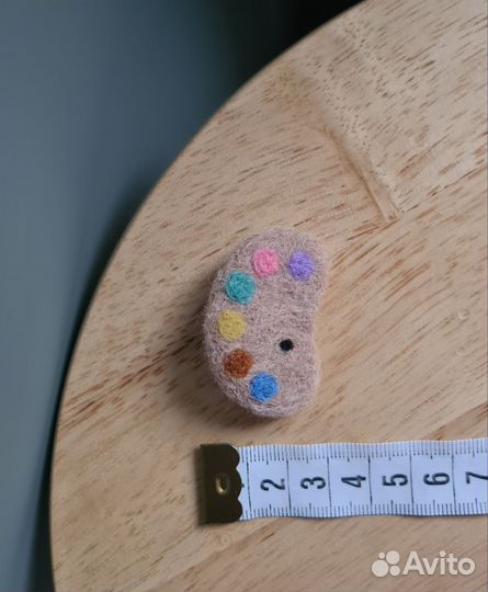 Броши- значки, шерсть