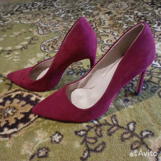 Туфли женские 41-42 размер на высоком каблуке