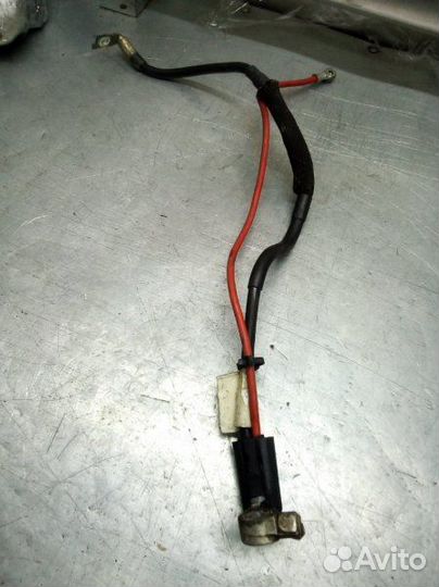 Клемма аккумулятора плюс Skoda Yeti универсал 1.2