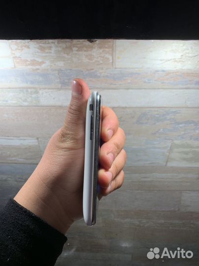 iPhone 3GS, 16 ГБ
