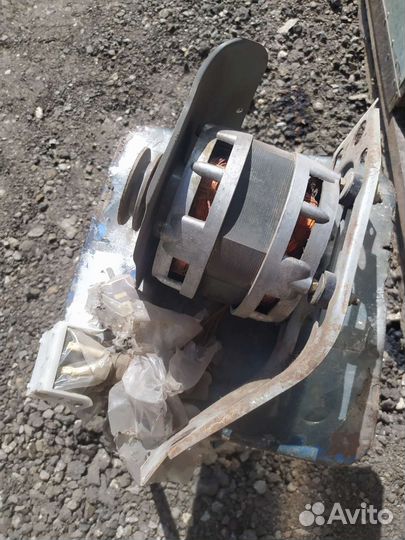 Электродвигатель 220в