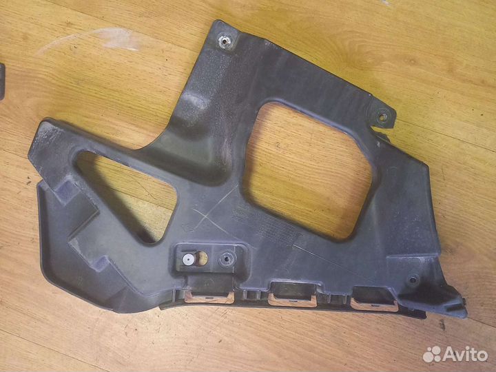 Крепления заднего бампера renault megane2