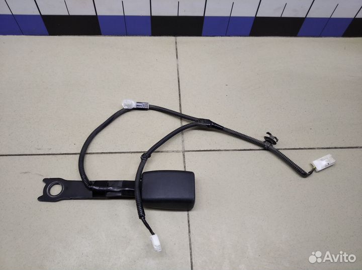 Ответная часть ремня безопасности RAV 4 2013