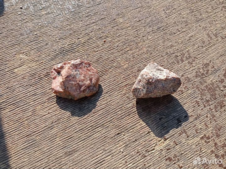 2 камня которым 2 года