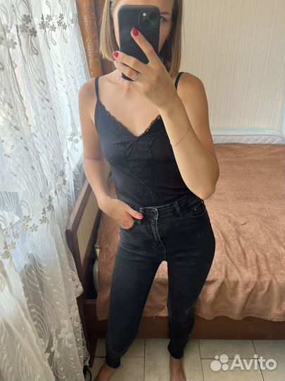 Джинсы разные