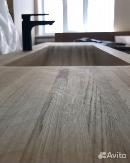 Раковина из массива дерева