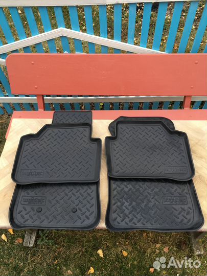 Коврики резиновые BMW E90