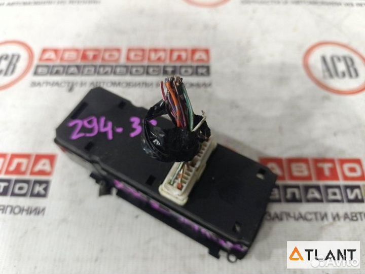 Блок упр. стеклоподьемниками передний правый honda