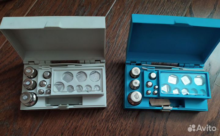 Комплект точных гирь для весов