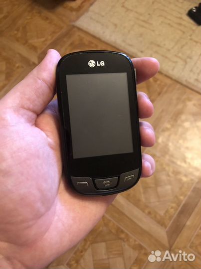 LG T510