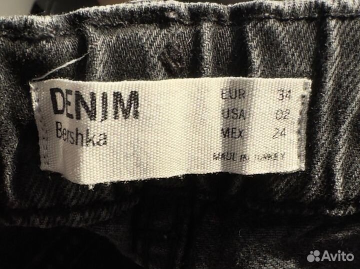 Джинсы bershka mom