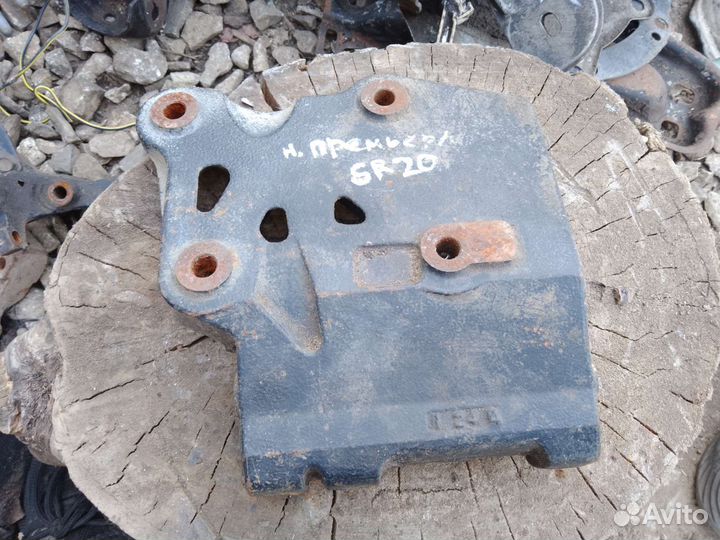 Кронштейн кондиционера Nissan Primera SR 20