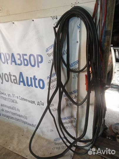 Уплотнитель дверного проема Тойота рав4 аса30