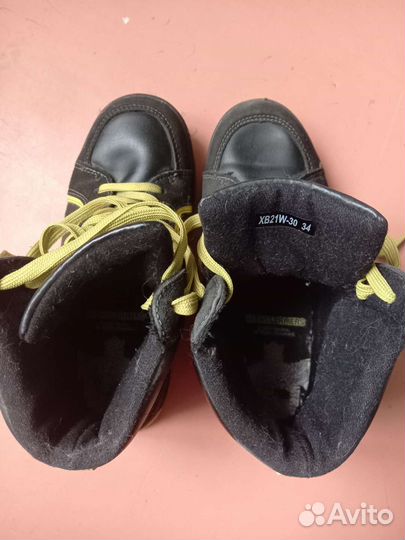 Ботинки детские 34