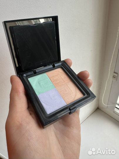 Givenchy prisme libre пудра 4