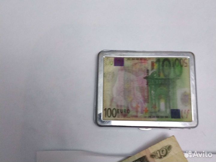 100 рублёвые купюры юбилейные