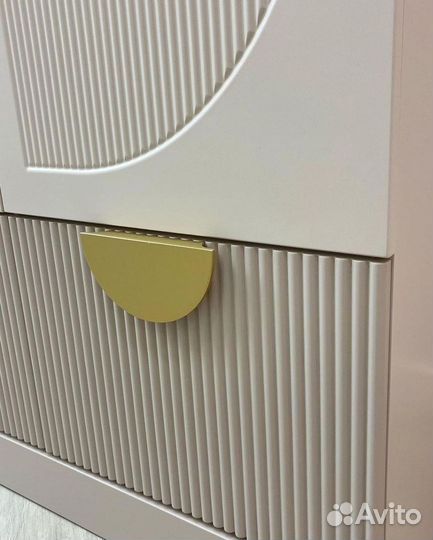 Шкаф распашной Y 565